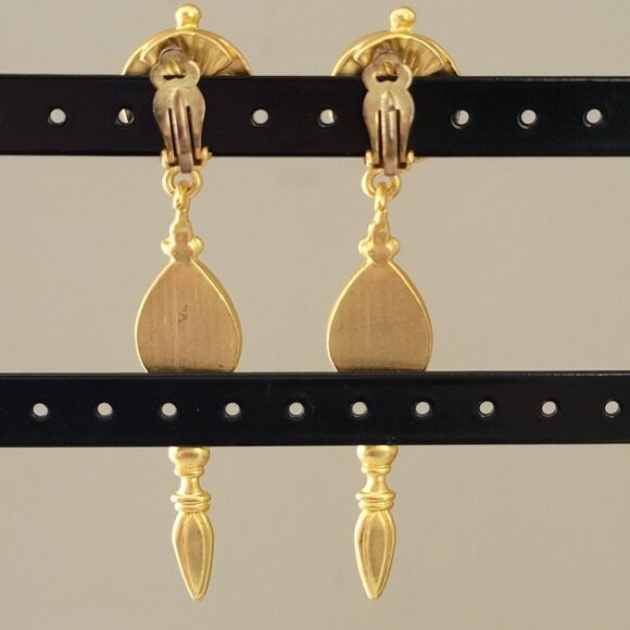 Earrings Vintage Etruscan Style Matte Gold Tone Faux Pearl Earrings #0120 - Picture 5 of 9